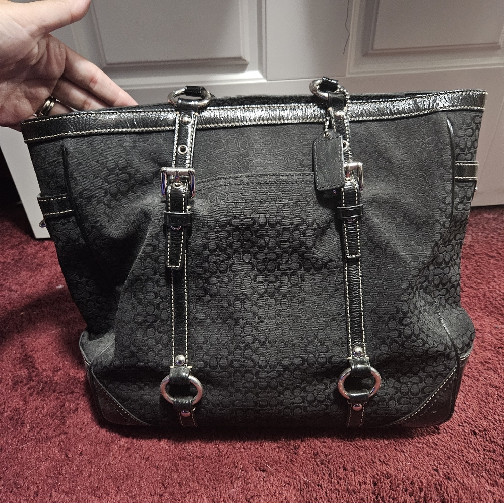 Coach Signature Gallery Jacquard Black Tote Purse Carry All